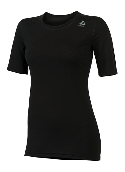 Sort kortærmet dame t-shirt med rund hals og logo.