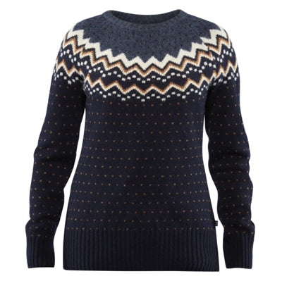 Børnesweater med mønster, rund hals og lange ærmer.