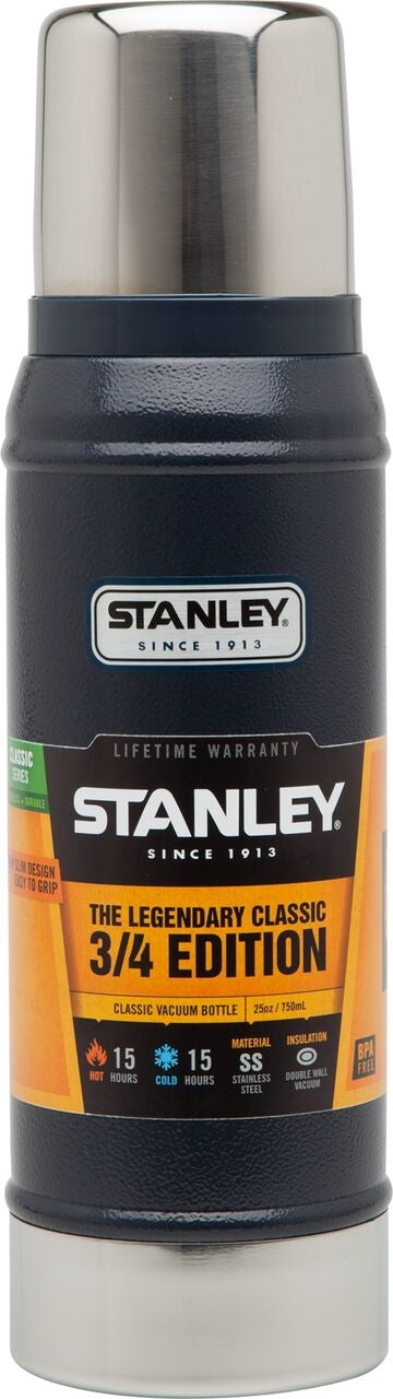 Grøn Stanley termoflaske med drikkelåg, 0,75L.